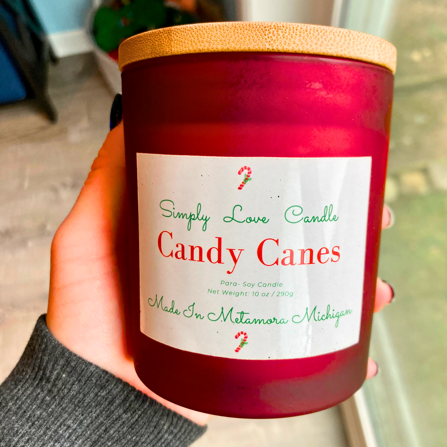 Candy Cane 8 oz Candle with Bamboo Lid