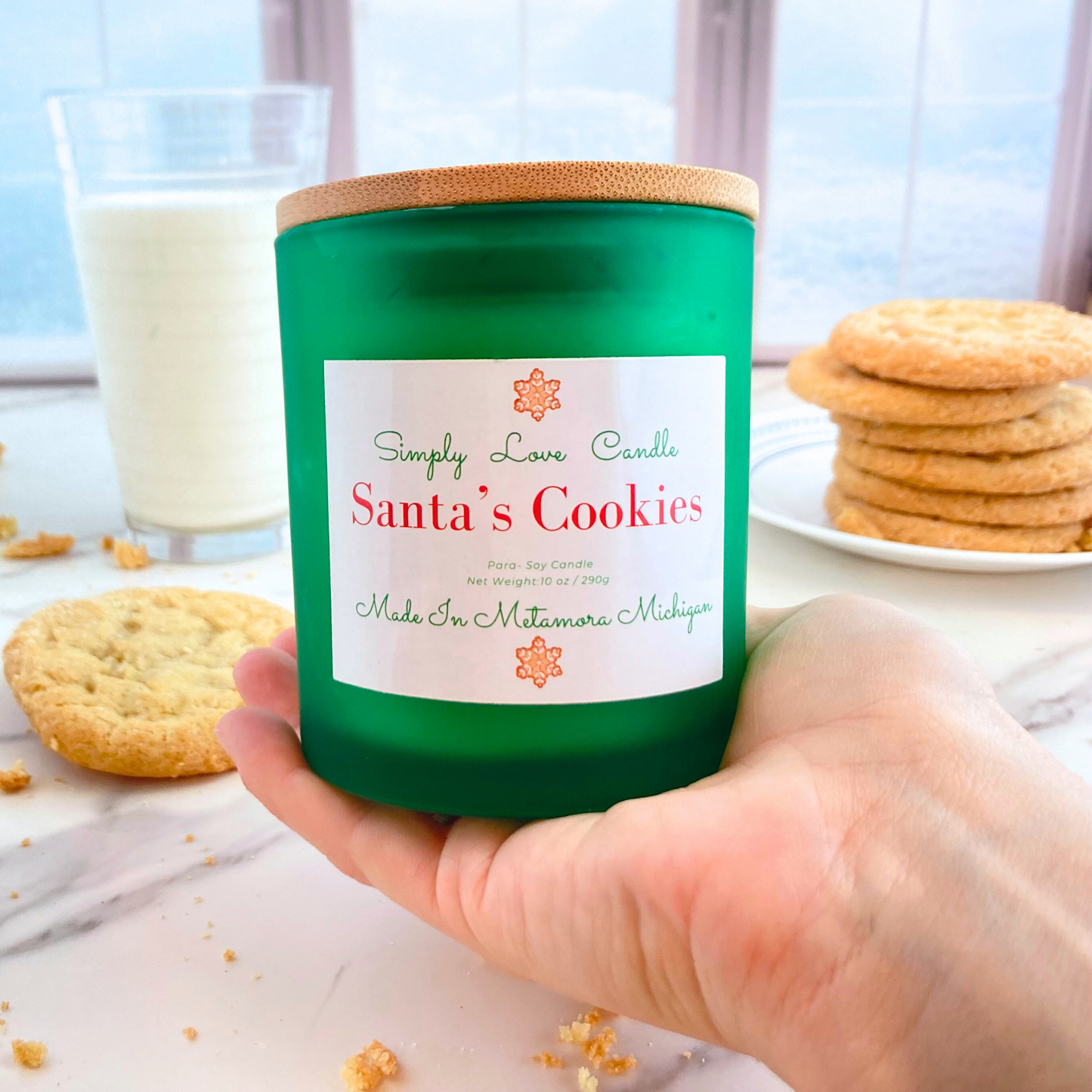 Santa's Cookies 8 oz candle with bamboo lid