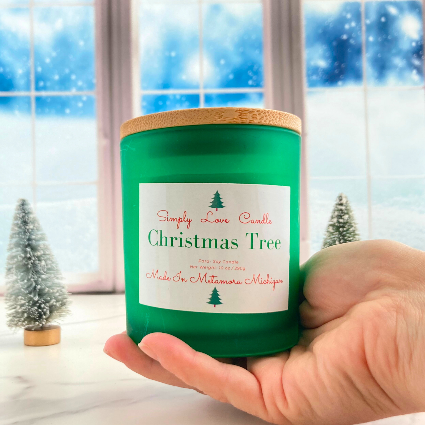 Christmas Tree 8 oz Candle with Bamboo Lid