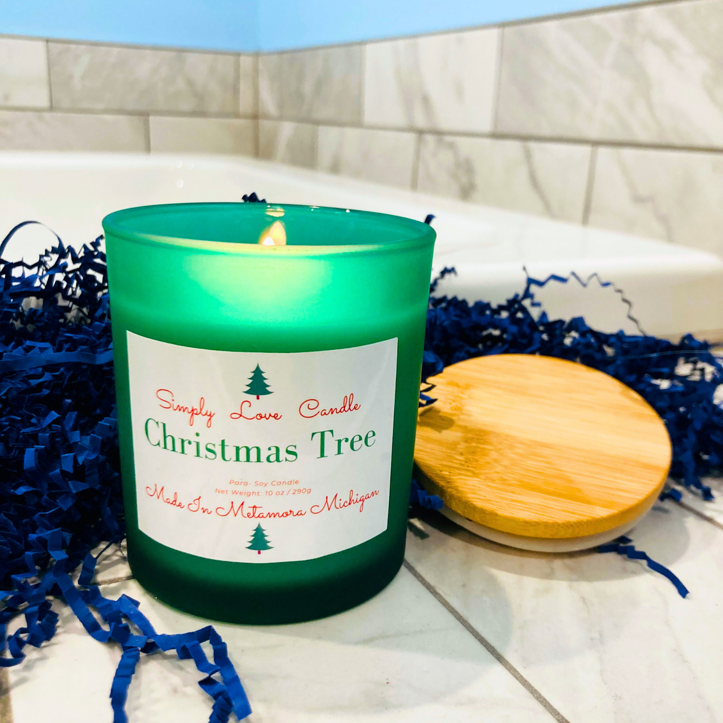 Christmas Tree 8 oz Candle with Bamboo Lid